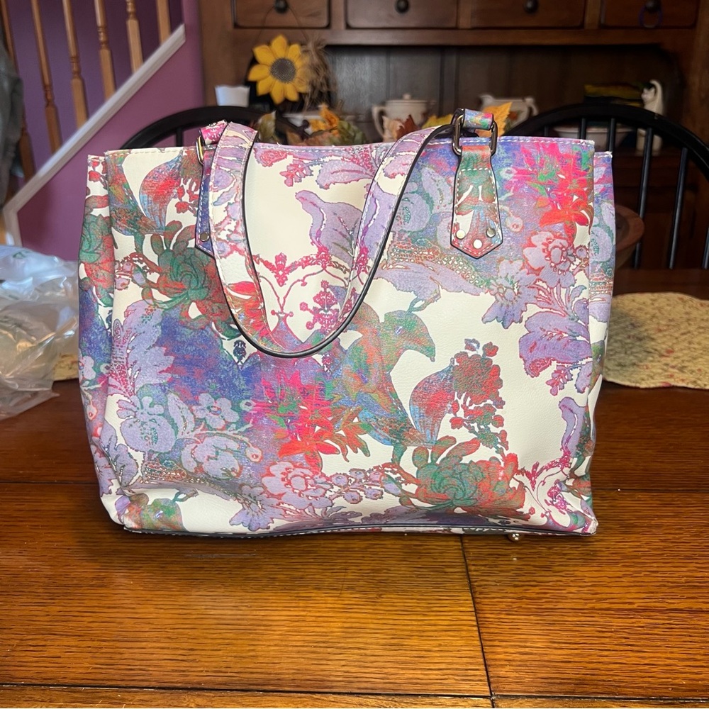 Enzo Angiolini watercolor floral shoulder bag